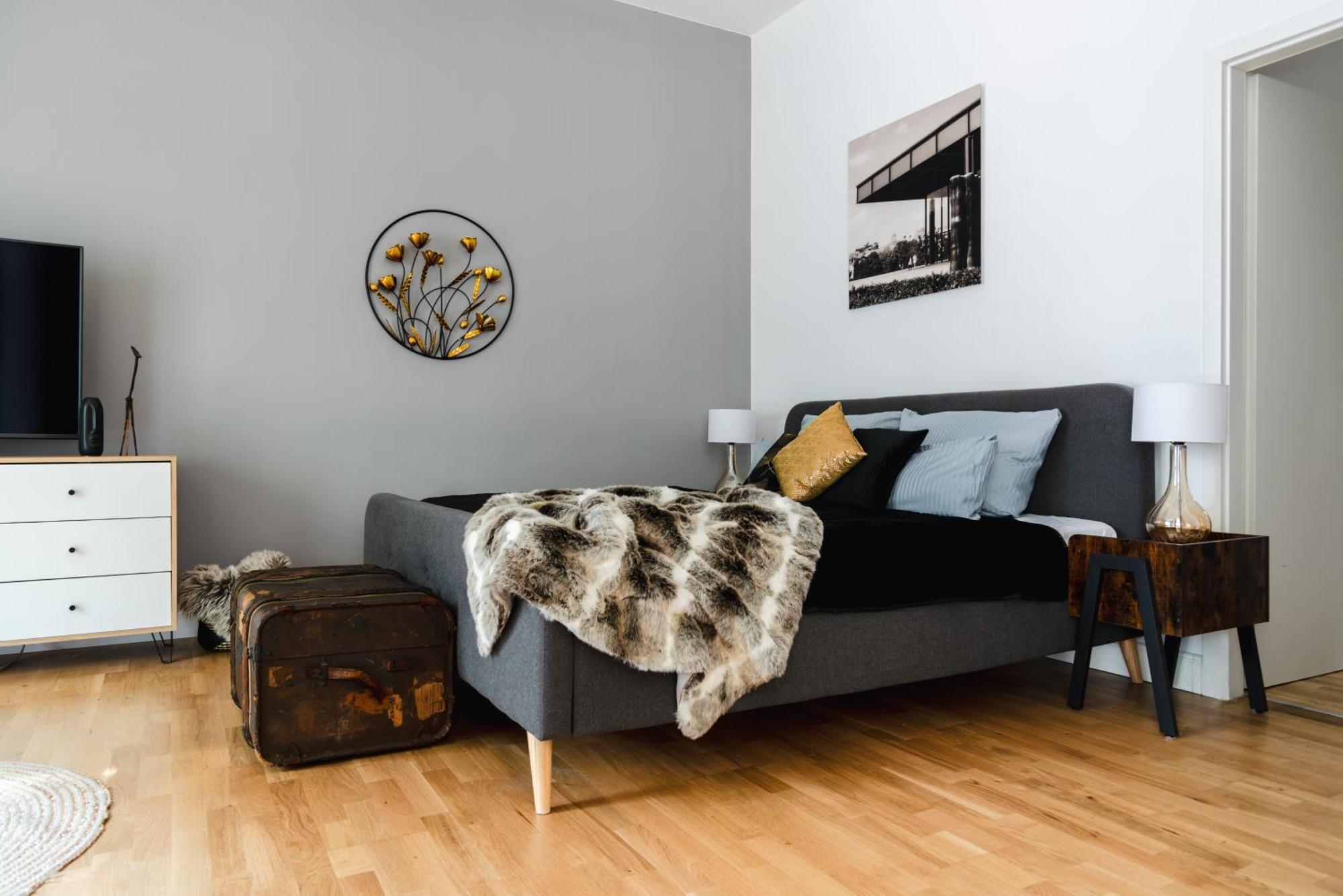 Апартаменты 90sqm 2br Design Gem - Outdoor Terrace