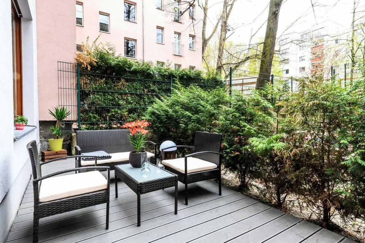 Апартаменты 90sqm 2br Design Gem - Outdoor Terrace